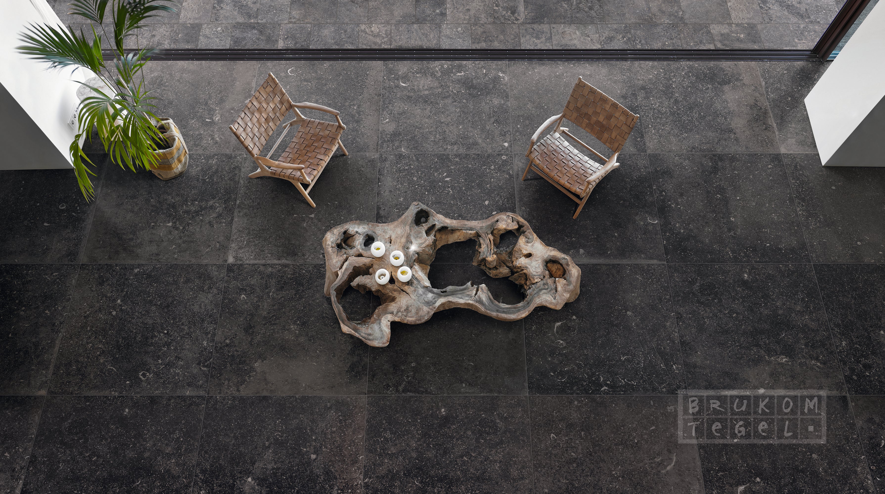 80x80_cm_keramisch_blauwsteen_woonkamer