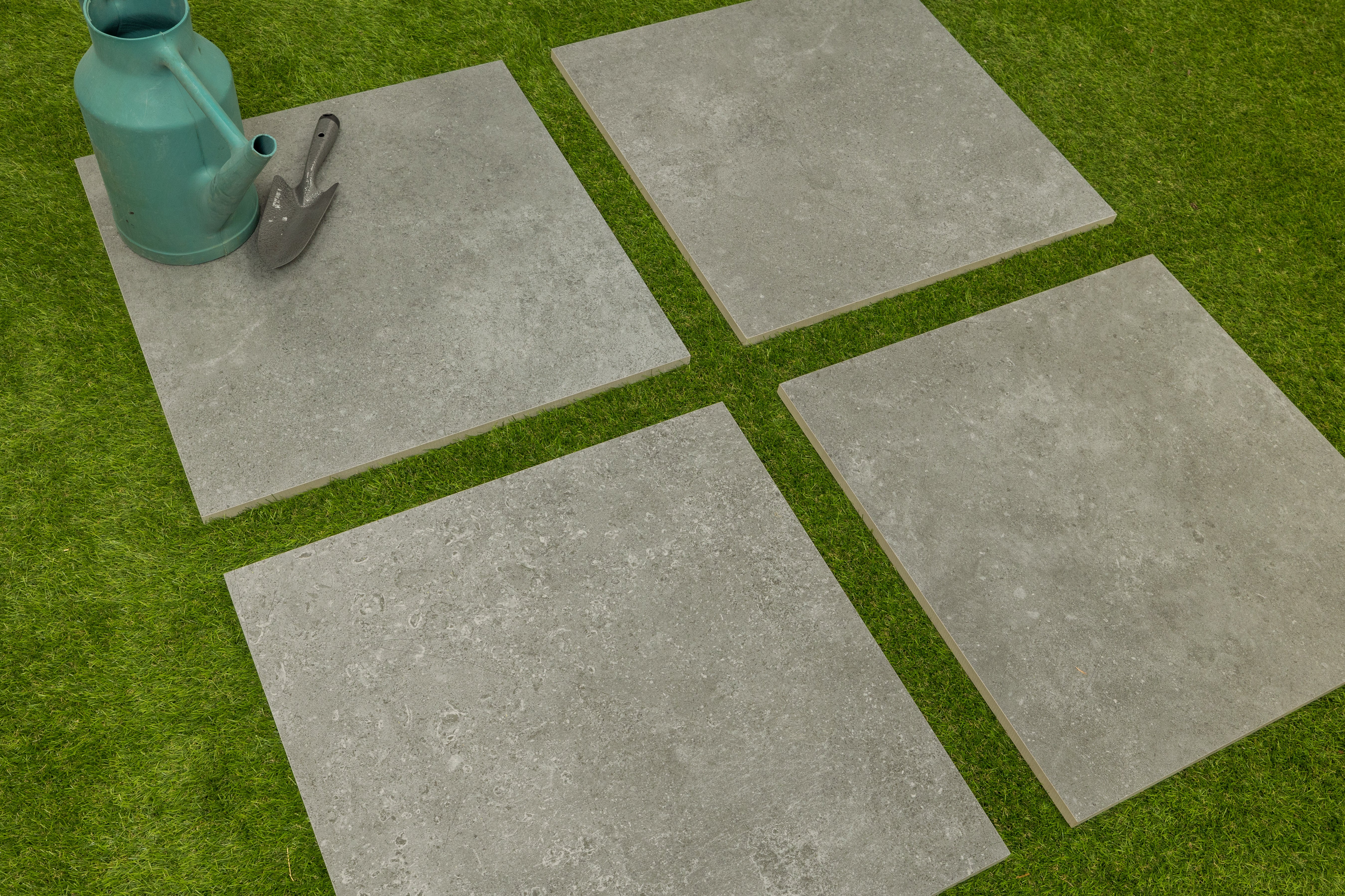 LOT 7.81m² - Terrastegel Anthracite Rock 59,5 x 59,5 x 2 cm