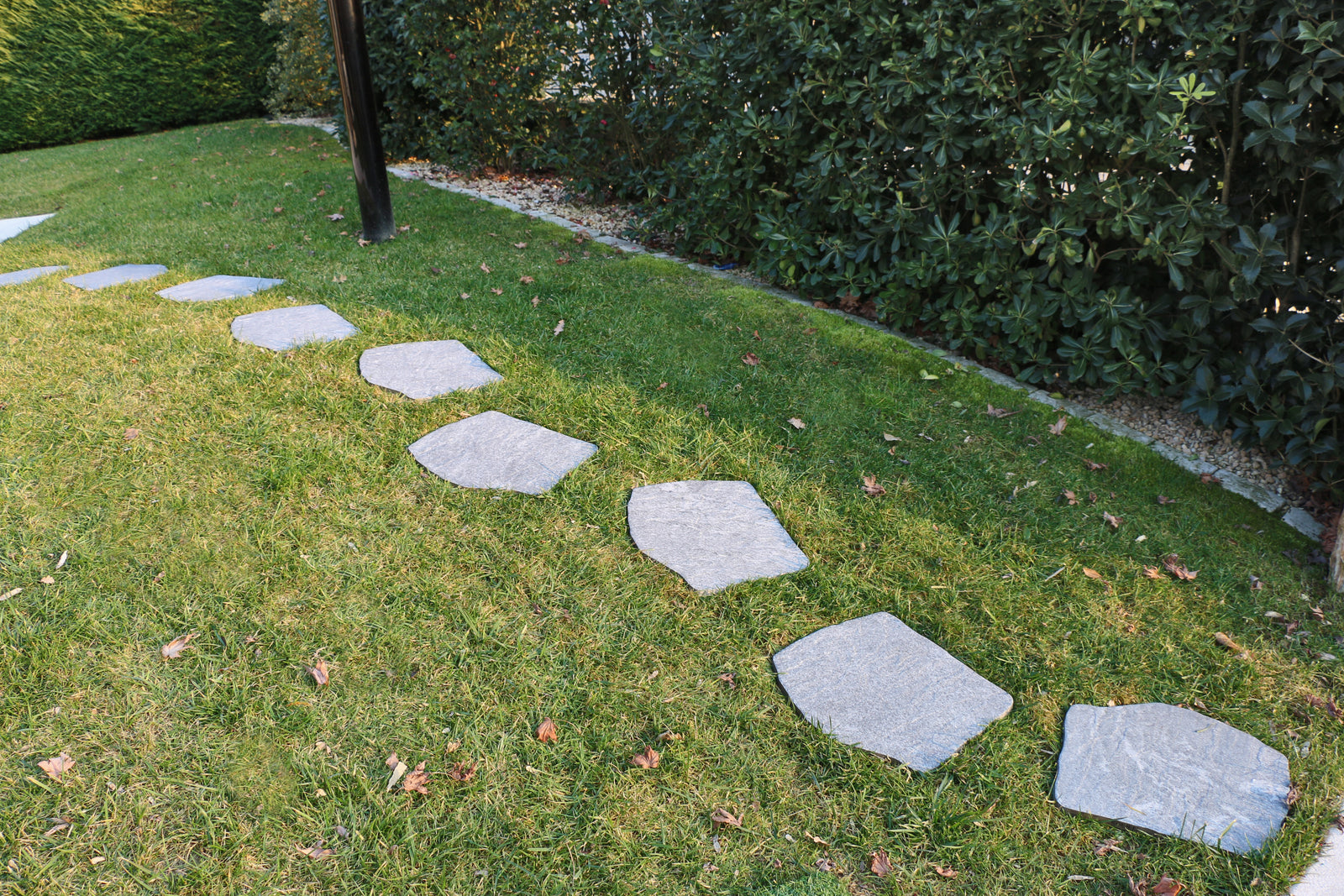 Terrastegels-keramisch-natuursteen Stapstenen Grigio