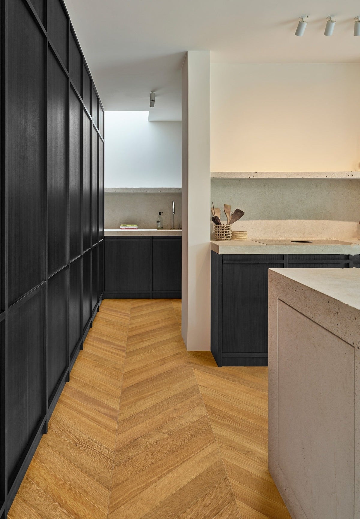 Parquet point de Hongrie en chêne | ABC - Asti - Vernis UV - Point de Hongrie