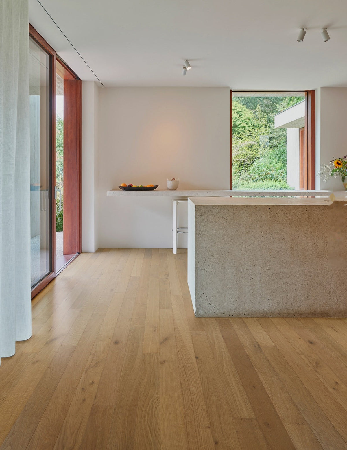 Parquet en chêne | CLASSIC A - Honfleur - Lines - Fumé Vernis UV