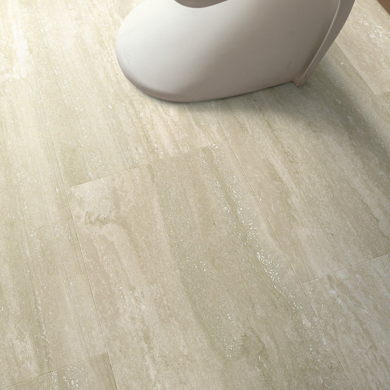 Vinyl Pergo Isefjord pad pro Greige Travertin – vinylvloer V4422-49239