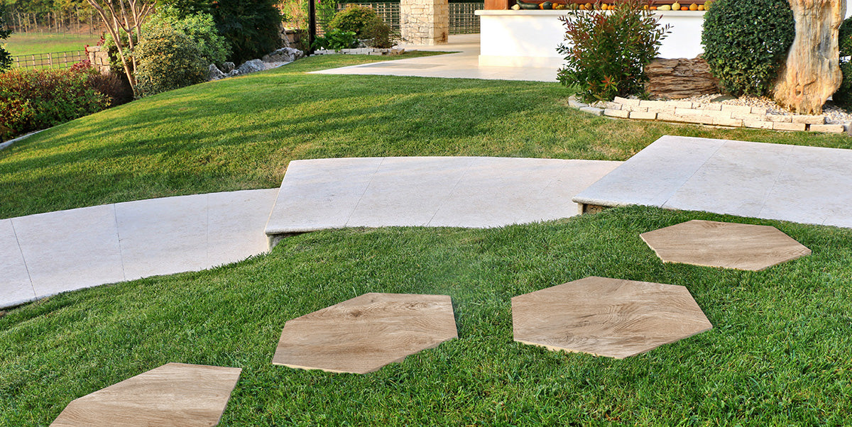 Terrastegels-keramisch parket Stapstenen Hexagone Houtlook Chiaro