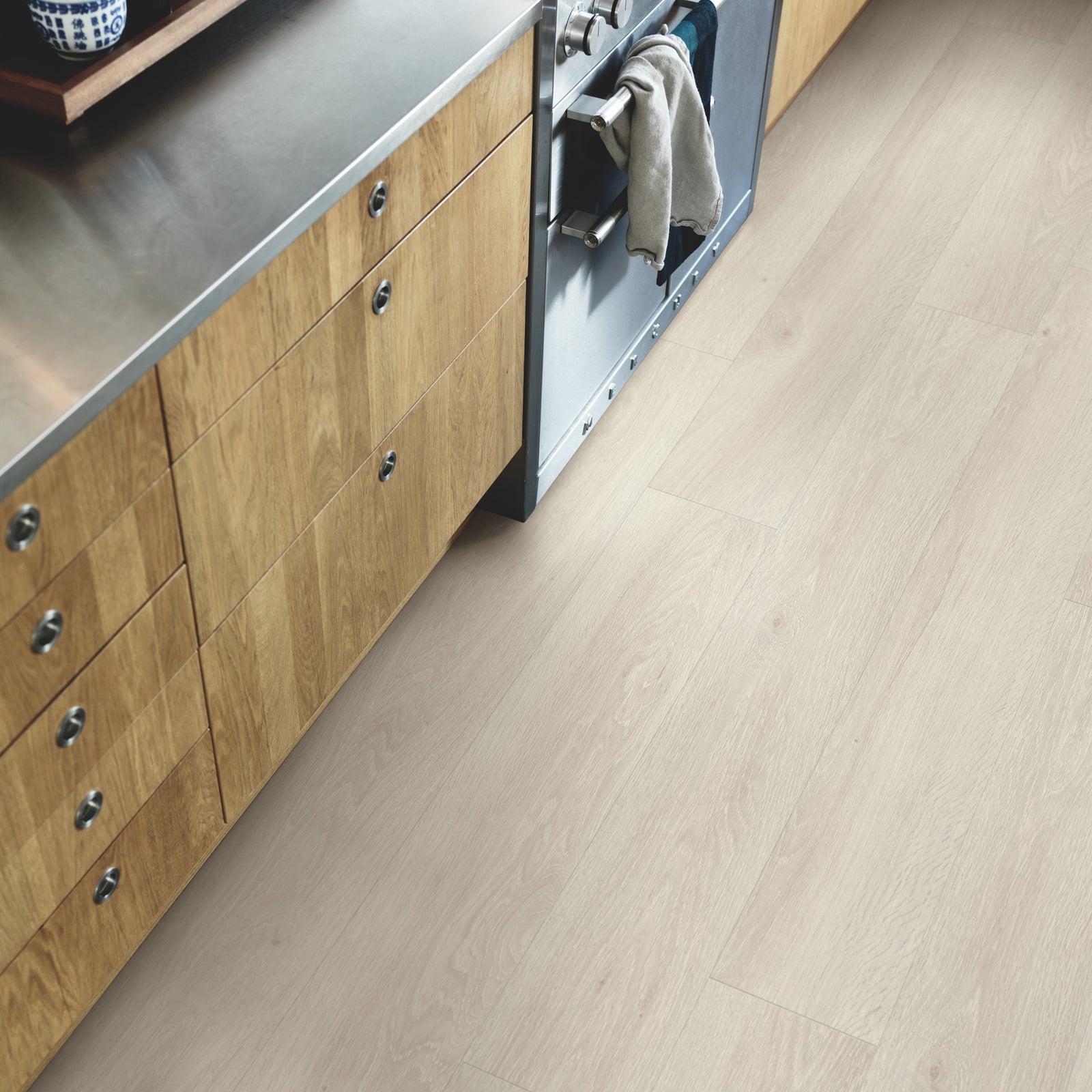 Vinyl Pergo moderne planche premium cliquer léger en chêne lavé v2131-40079