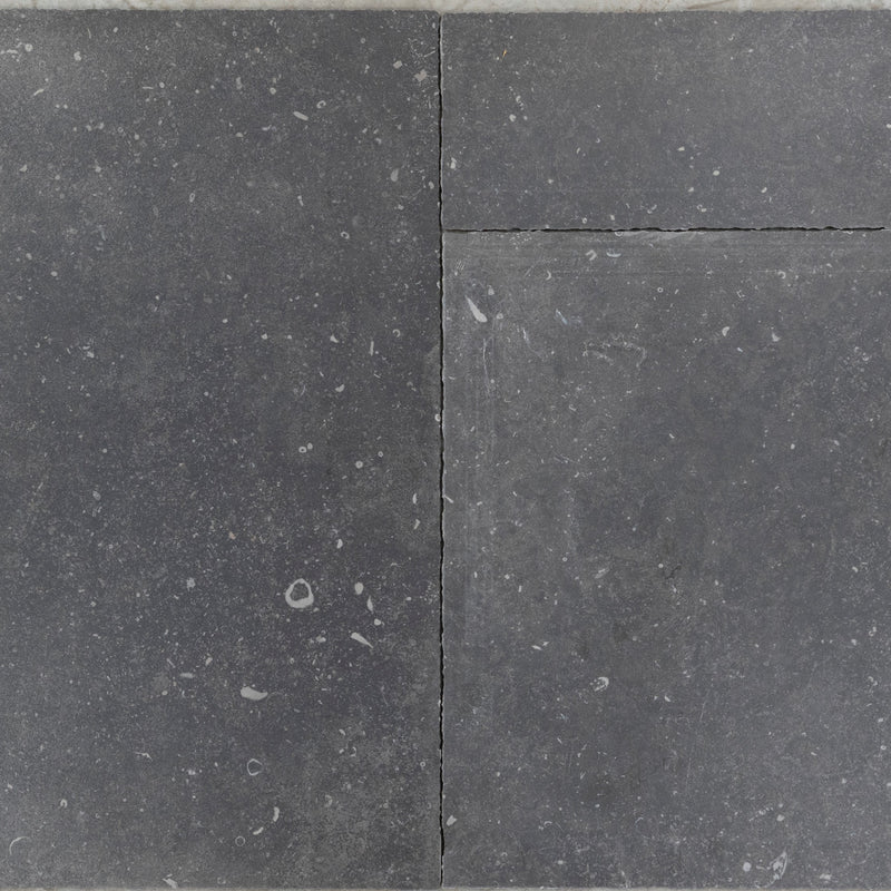 Keramisch natuursteen LOT 15,36 m² Prachtige imitatie Belgische blauwe steen, matte afwerking, verouderde Module bestaand uit 5 formaten.